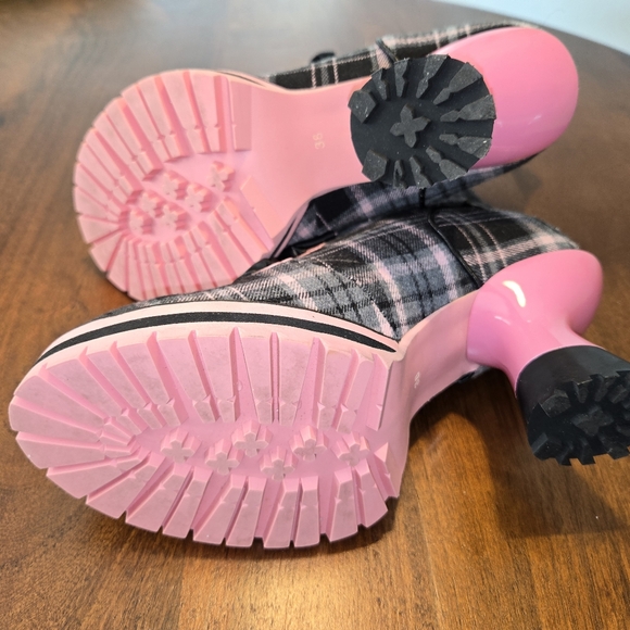 Pristine boots from Irregular Choice - size EU38 - Picture 4 of 5